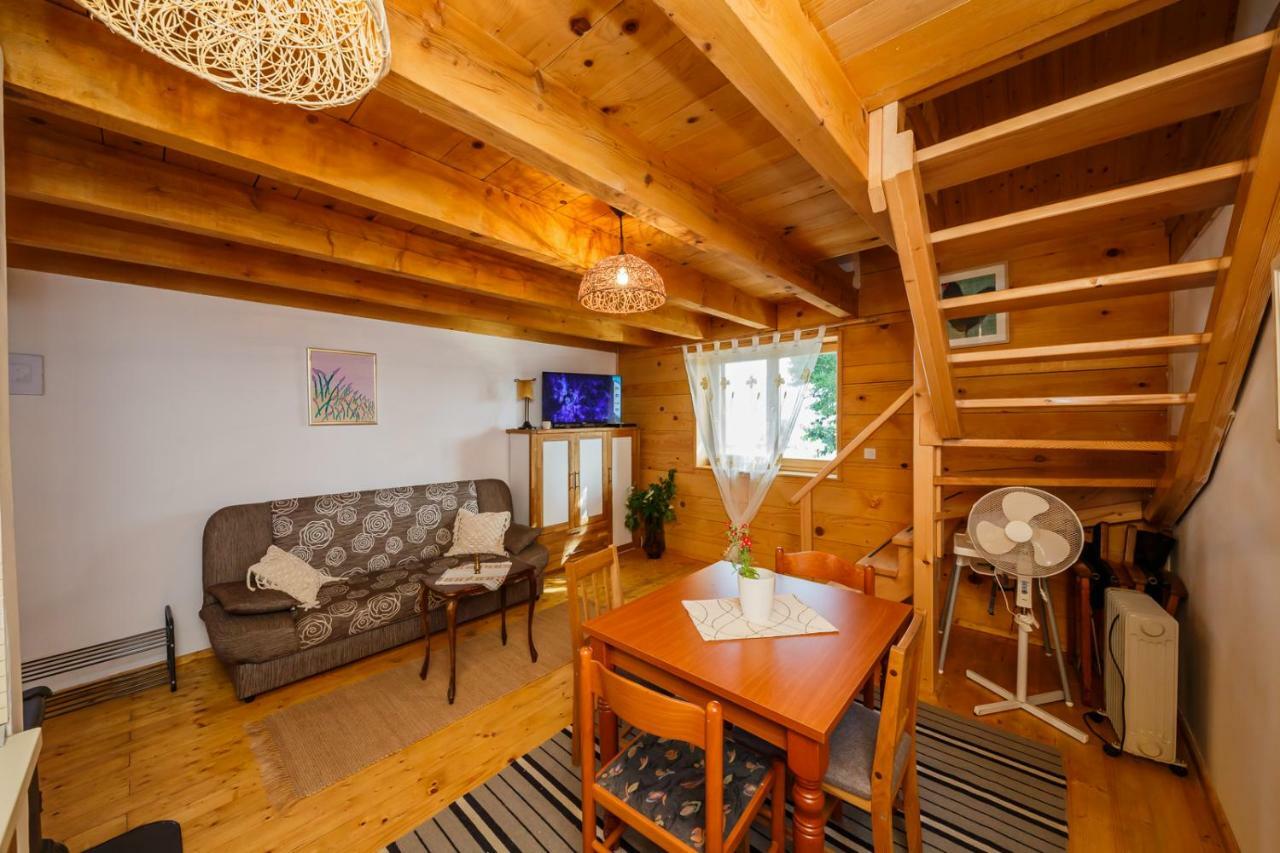 Beautiful Cottage With Heated Pool For 22 Ppl Plaski Exterior photo